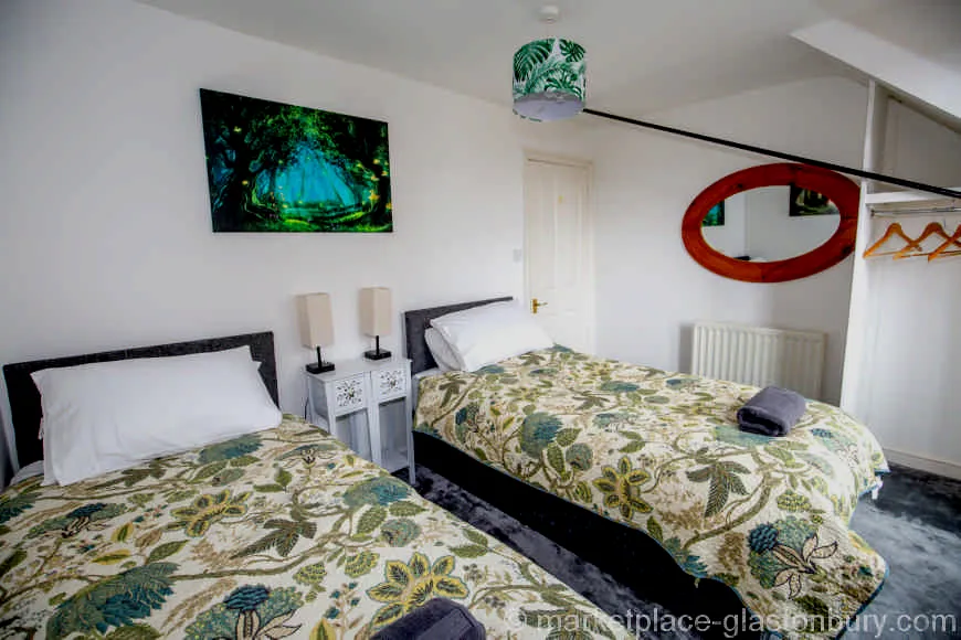 Image of Bedroom (2)